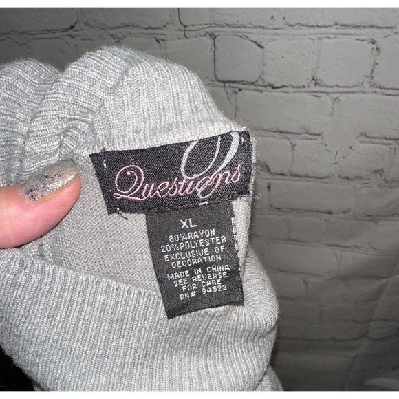 Women's Questions Turtleneck Sweater w/ Rhinestones SZ XL - Picture 3 of 3